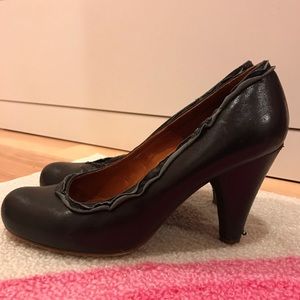 Chie Mihara hightheel black shoes size 37.5